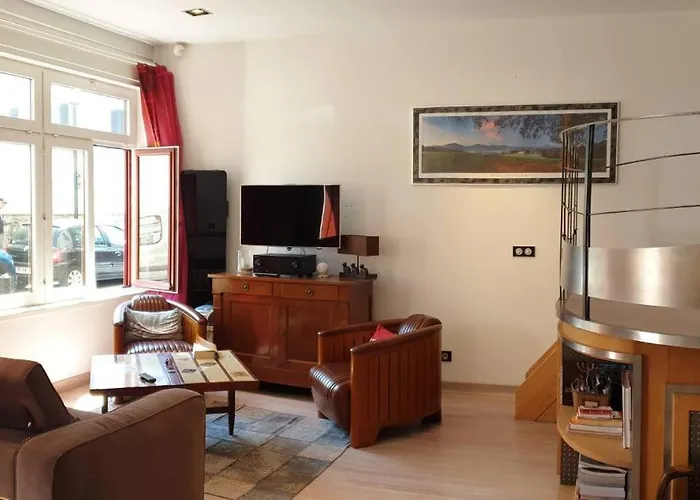 Loft Au Centre Ville, Calme, 200M De La Plage